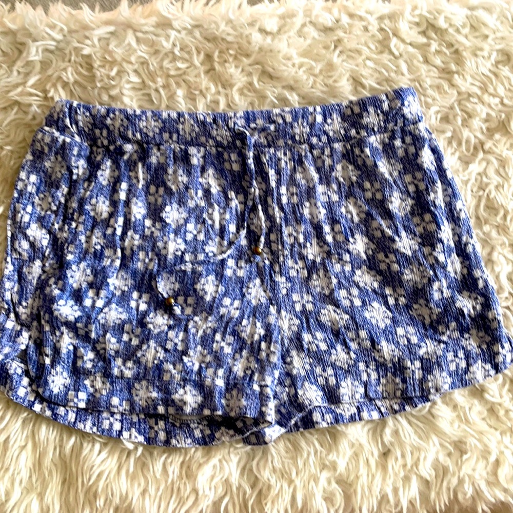BONGO White / Blue Floral Denim Shorts